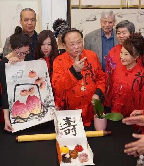 高娓娓世界中华文化艺术基金会在纽约举办兰亭书画笔友交流会